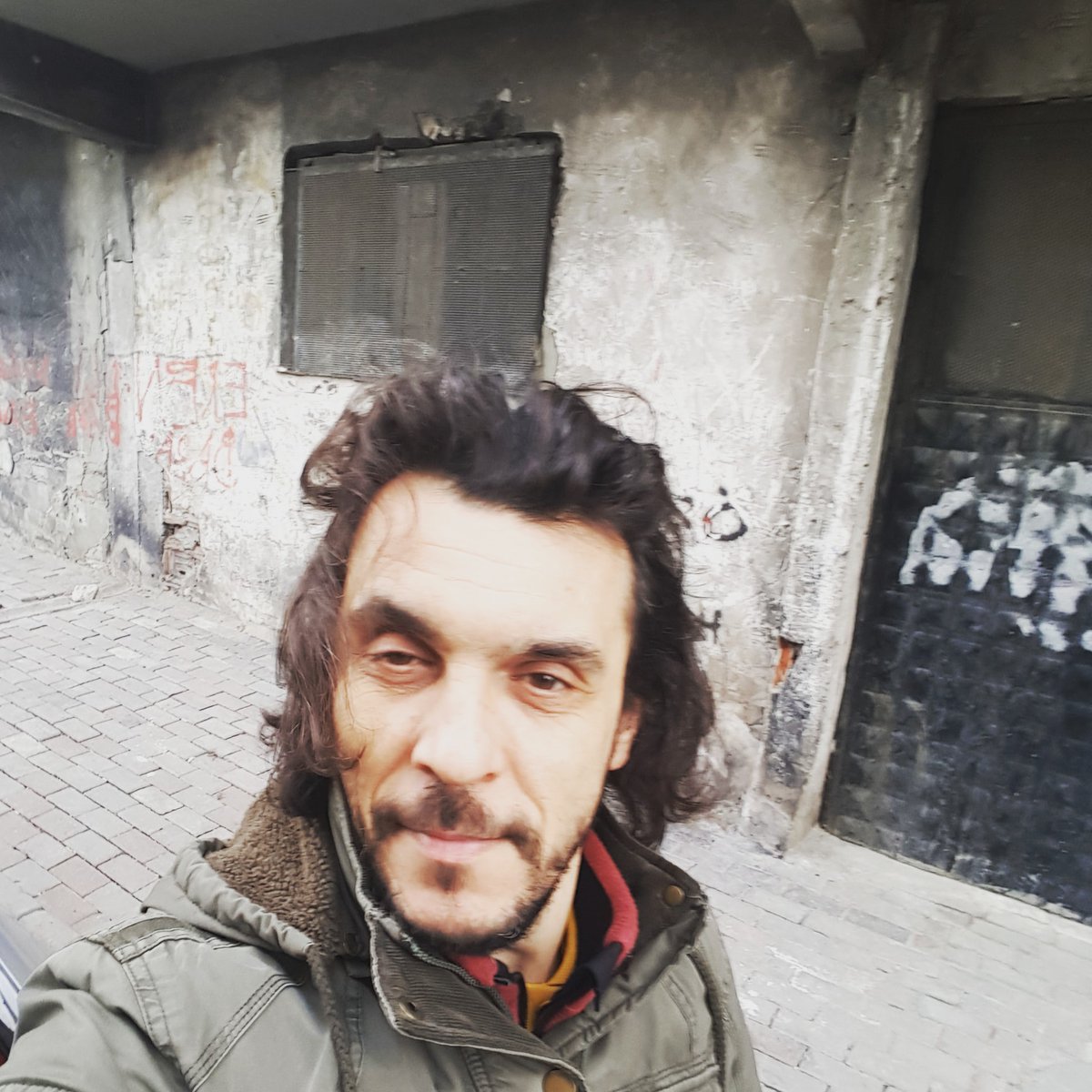 Esenler/ Karabayır   

Çukur 2