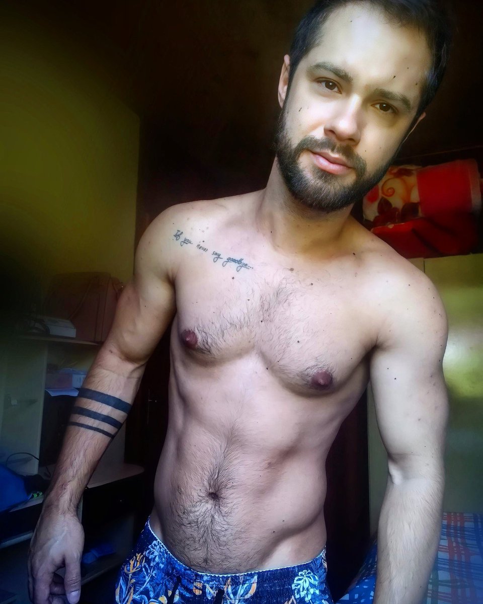 RodrigoWeberDj's tweet photo. #bomdiamundo #bomdia #sol #amanhacer #domingo #família #family #hotguys #homens #hotboys #gayfit #modelomasculino #gaymodel #morning #shape #rodrigoweber #teutonia #gaucho #barbas #barbados #pride🌈 #pelos https://t.co/quNzCunw2Q
