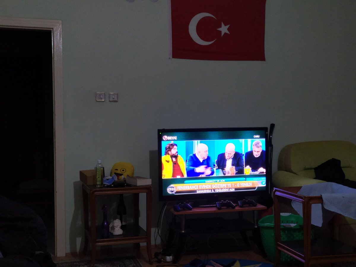 Şükrü Bozkurt (@_bozkurt42) on Twitter photo Abi ne olacak bu Fenerbahçe'nin hali?? #beyazfutbolumuz Abi ne olacak bu Fenerbahçe'nin hali?? #beyazfutbolumuz
