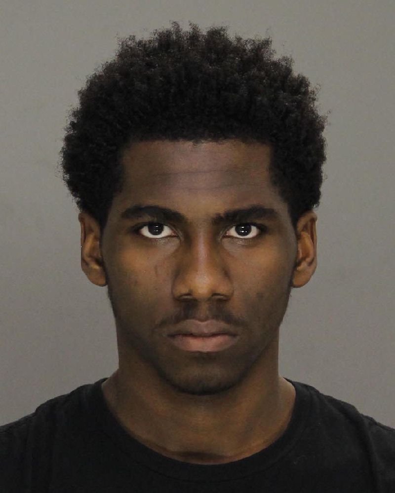 HollyB_Jones's tweet photo. This is 17 y/o Jamel Barnwell. He is said by @MontcopaDA to be responsible for opening fire in Our Town Alley in #EastNorriton Saturday night. 29 y/o Frank Wade was shot and killed. Barnwell is at large and believed to be armed and dangerous. Call 911 if you see him. @69News https://t.co/0WNtAdM8VV