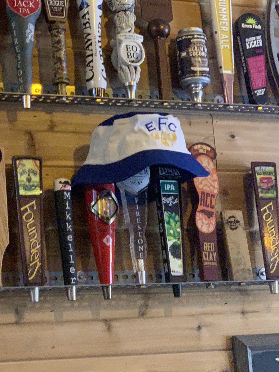 CarolinaToffees's tweet image. Great seeing everyone and meeting new folks as well. That was fun! We should do that more often! Shout to @qcbcclt for hosting! #COYB #NSNO #SpiritOfTheBlues