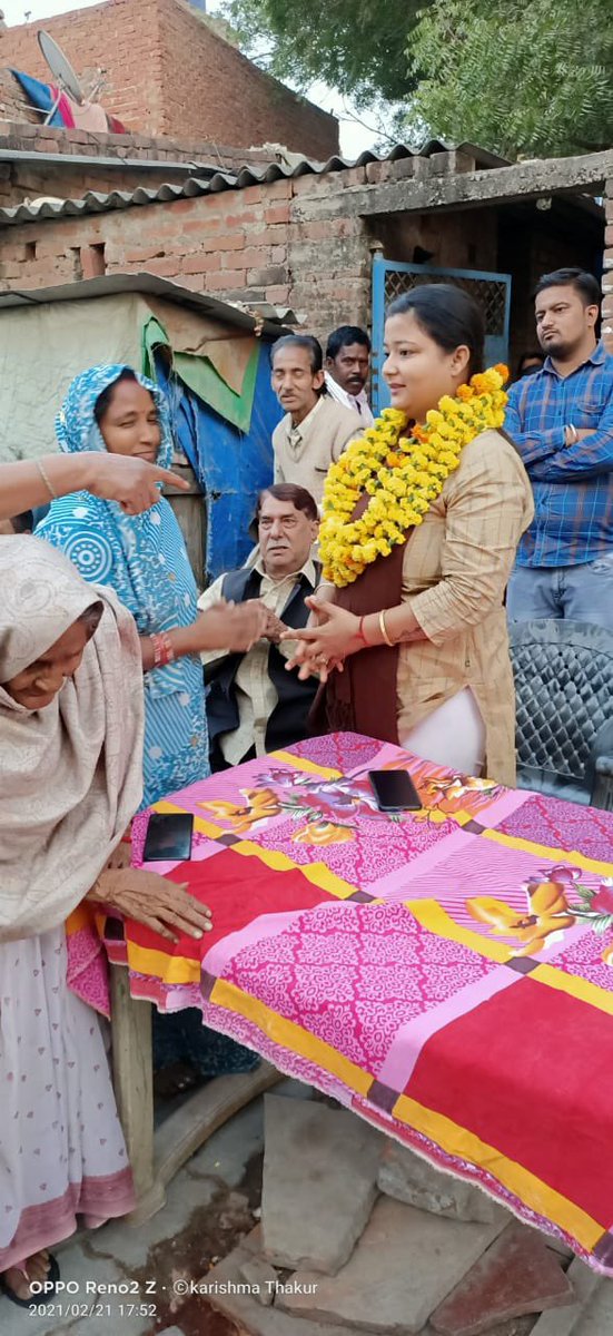 karishmainc's tweet photo. Aaj kanpur ke daobli ward me baithak kar desh me ho rahe dhoke , aur badhti hui berozagari  aur media dwara logi ko bhramit kiya jane pe charcha huyi .@AjayLalluINC @priyankagandhi @RohitChINC @ZubairKhan_INC https://t.co/9Vy9C7k8OG