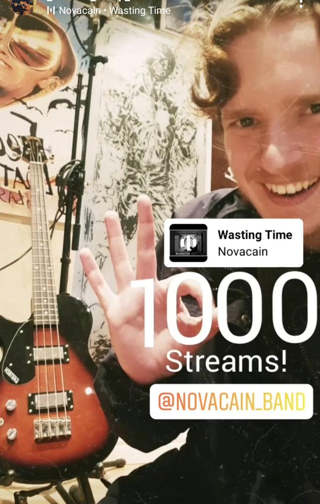 Novacain_band's tweet photo. ‘Wasting Time’ is at 1000 streams already 🥳 Cheers to all our listeners so far 🍻Keep Up The Good work!! 🙌 

#1000streams #spotify #musicstreaming #wastingtime #novacain #rocknroll #indierock #britpop #newmusic #originalmusic #band #levis #carhartt #gretschguitars #influnces https://t.co/21oPqCxZDz