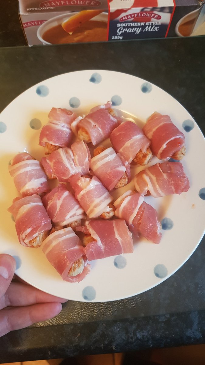 nukeproofjay's tweet image. Mild hot sauce pigs in blankets, although the devils sweat crept in to a couple! Who will get the surprise??? 🥵🥵 😁