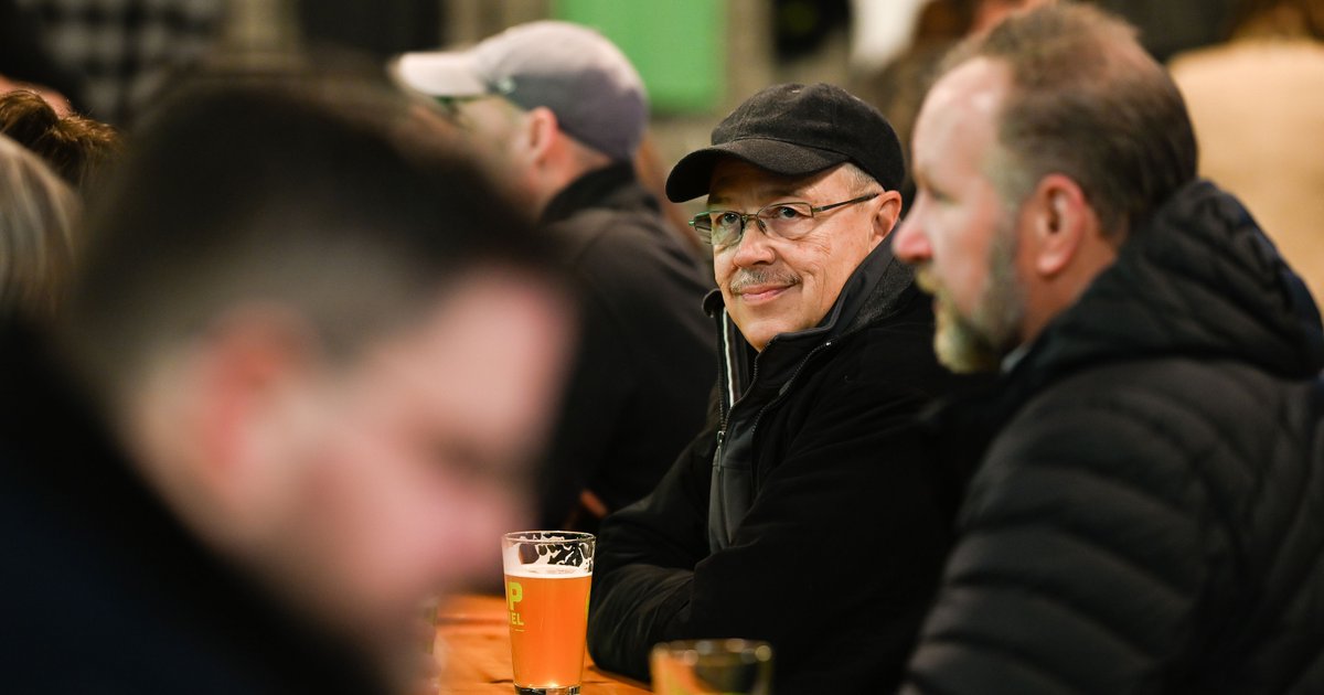 HopandBarrelBC's tweet photo. OUR taproom? More like EVERYONE'S taproom. Hop &amp; Barrel is for all, so stop by. We can't wait to see you. #findyourhoppyplace #hopandbarrel #hopandbarrelbrewing #hudsonwi #wicraftbeer https://t.co/nOhZtFqxiF