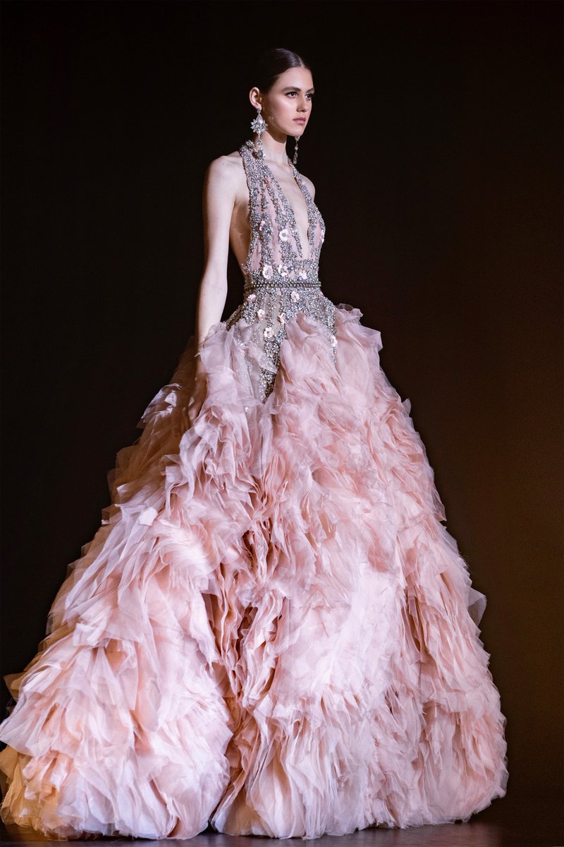 For Spring 2021 Couture, <a href="/ElieSaabWorld/">ELIE SAAB</a> created an escapist fantasy called Le Théâtre du Rêve (Theater of the Dream): vogue.cm/PI9UiXO