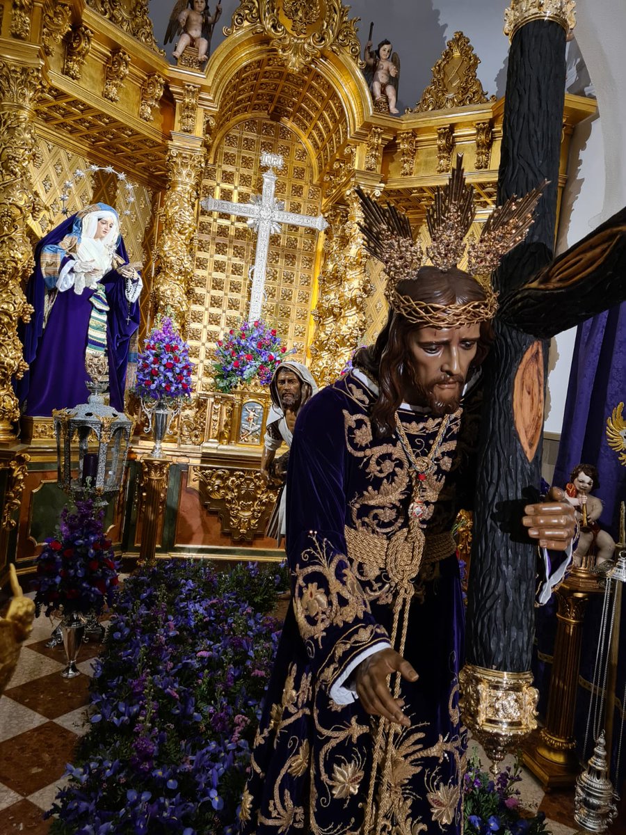 Mañana comenzará el Quinario de Nuestro Padre Jesús Nazareno, quien ya se encuentra más cerca de su pueblo para recibir todos los ruegos y agradecimientos.
Aprochemos esta oportunidad para continuar pidiendo por los más necesitados y por los enfermos.
📸 Tamara Álvarez.