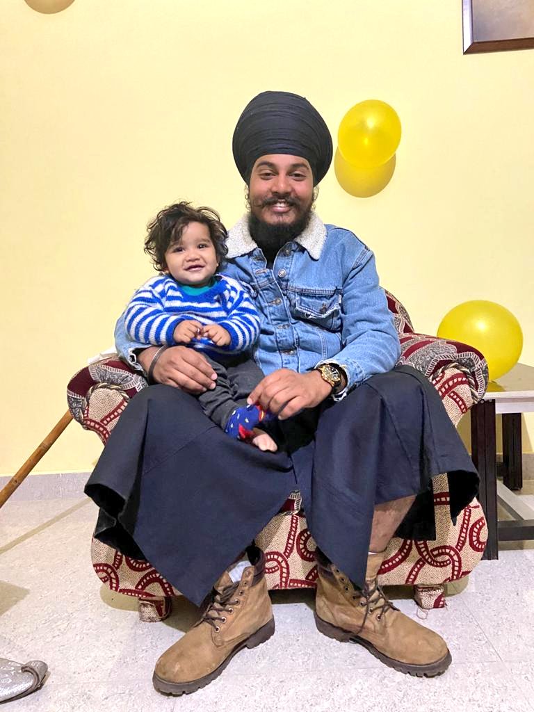 Jatindersngh's tweet photo. ਭਤੀਜਾ ❤️❤️ https://t.co/kn44L4Yl8S
