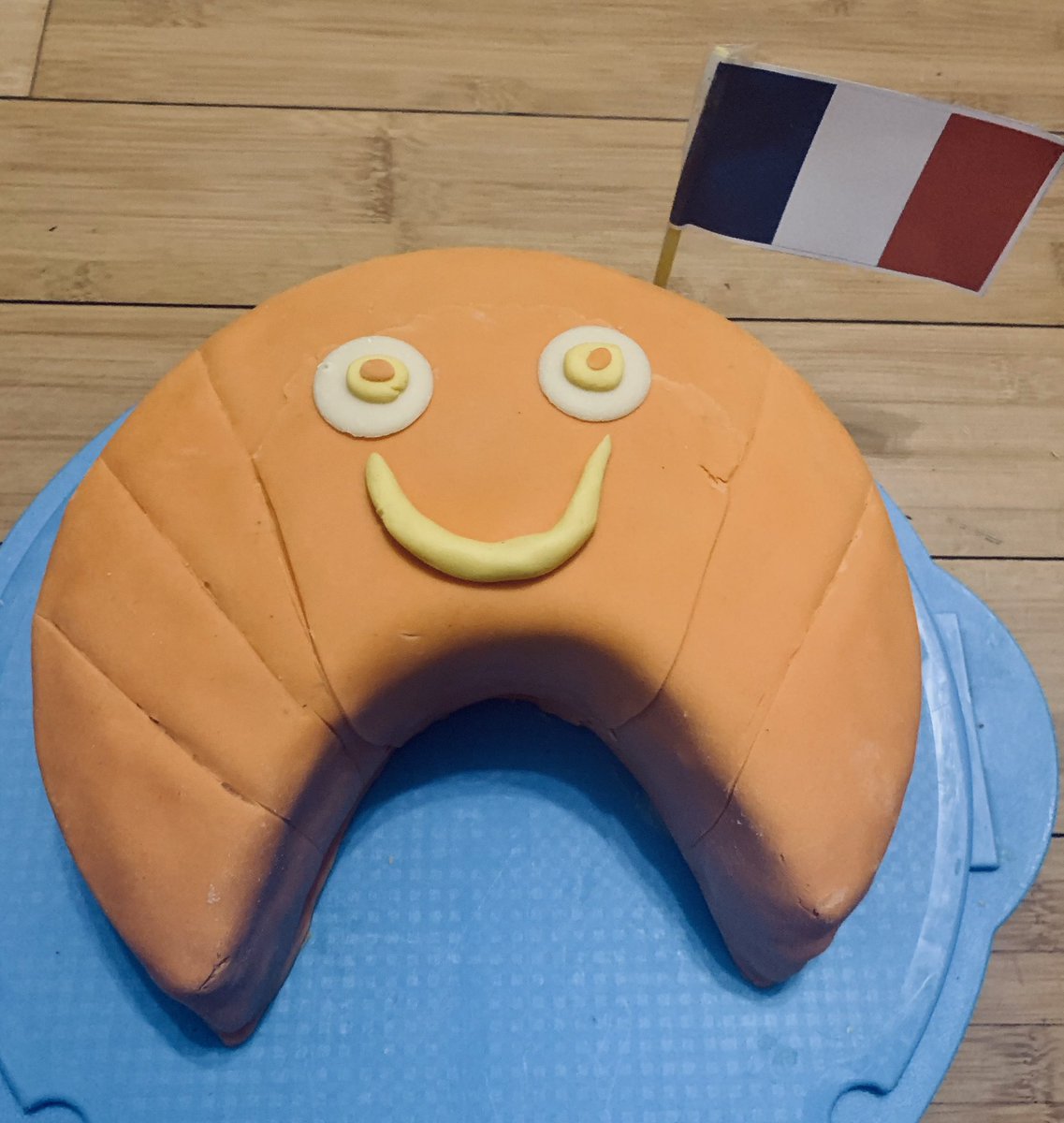 MissCRMartin's tweet photo. @PATCarletonHigh A cheeky Croissant cake for breakfast this morning! #gettinginvolved #MFLbakingchallenge https://t.co/ldWG38YUS9