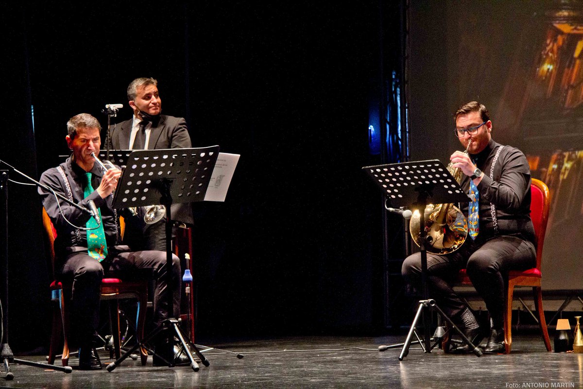 Os dejamos unas imágenes del espectáculo EL CUENTA CONCIERTOS, dentro del ciclo "La sinfónica educa", celebrado esta mañana en el Gran Teatro de Cáceres.

📸 <a href="/AntonioMartinH4/">Antonio Martin H</a>

<a href="/AntonioLuisSua/">Antonio luis Suarez</a> <a href="/DiputacionCC/">DiputacionCC</a>