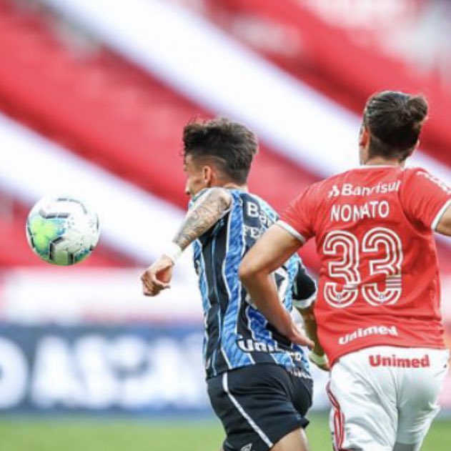 bernapoa2's tweet photo. “Ainn a CBF é uma vergonha roubando pro Flamengo”

Chorou a turma do VAR descalibrado. https://t.co/mbXShbawXD