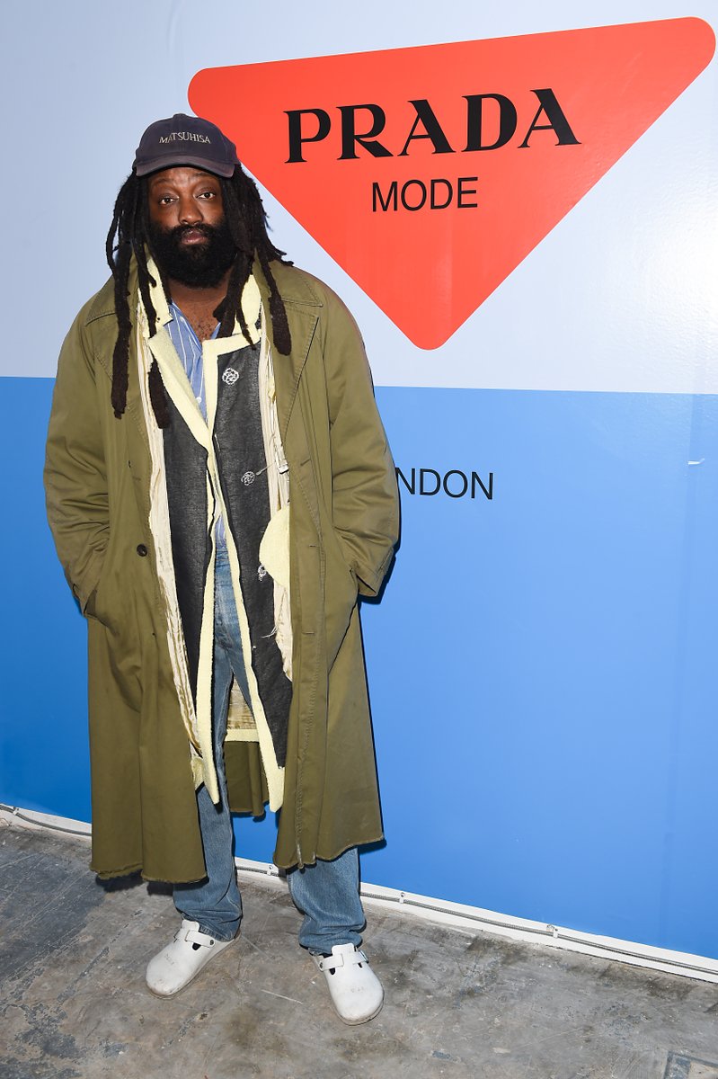 Complex Style tweet media