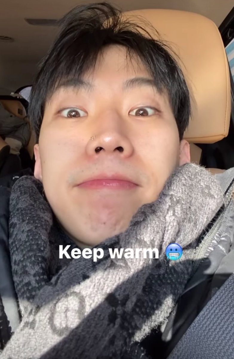 itsjwalkerz_'s tweet photo. He can be soft as marshmallows then be hot as fire in a second 🔥 https://t.co/YB84Vk4js2