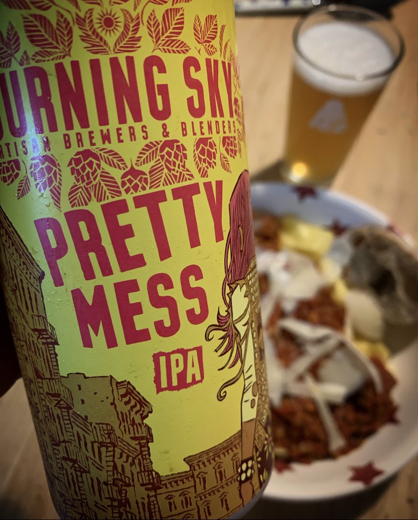 HayJaney's tweet image. Post footy consolations .. 🥸
#CityMess #PrettyMess