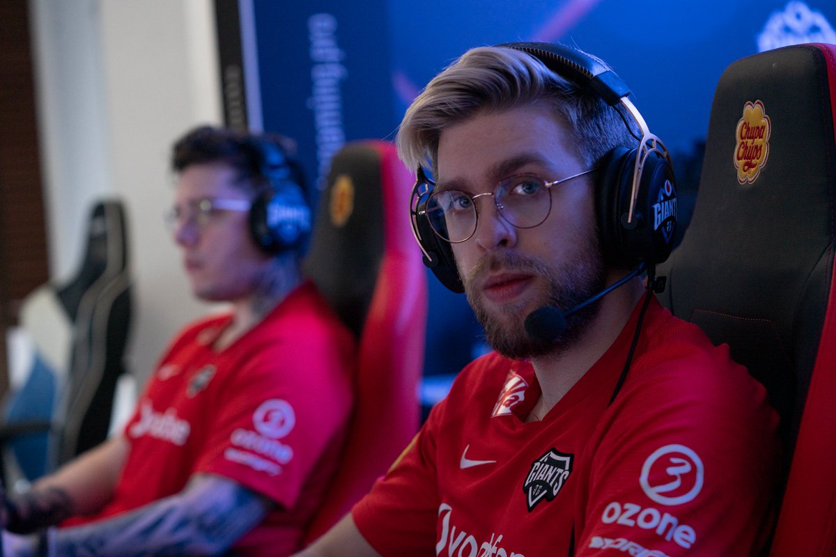 ¡Entreno completado! Mañana lo reventamos en la #SuperligaLoL 💪

📺 superliga.lvp.global

#WeAreGiants #VodafoneGiants