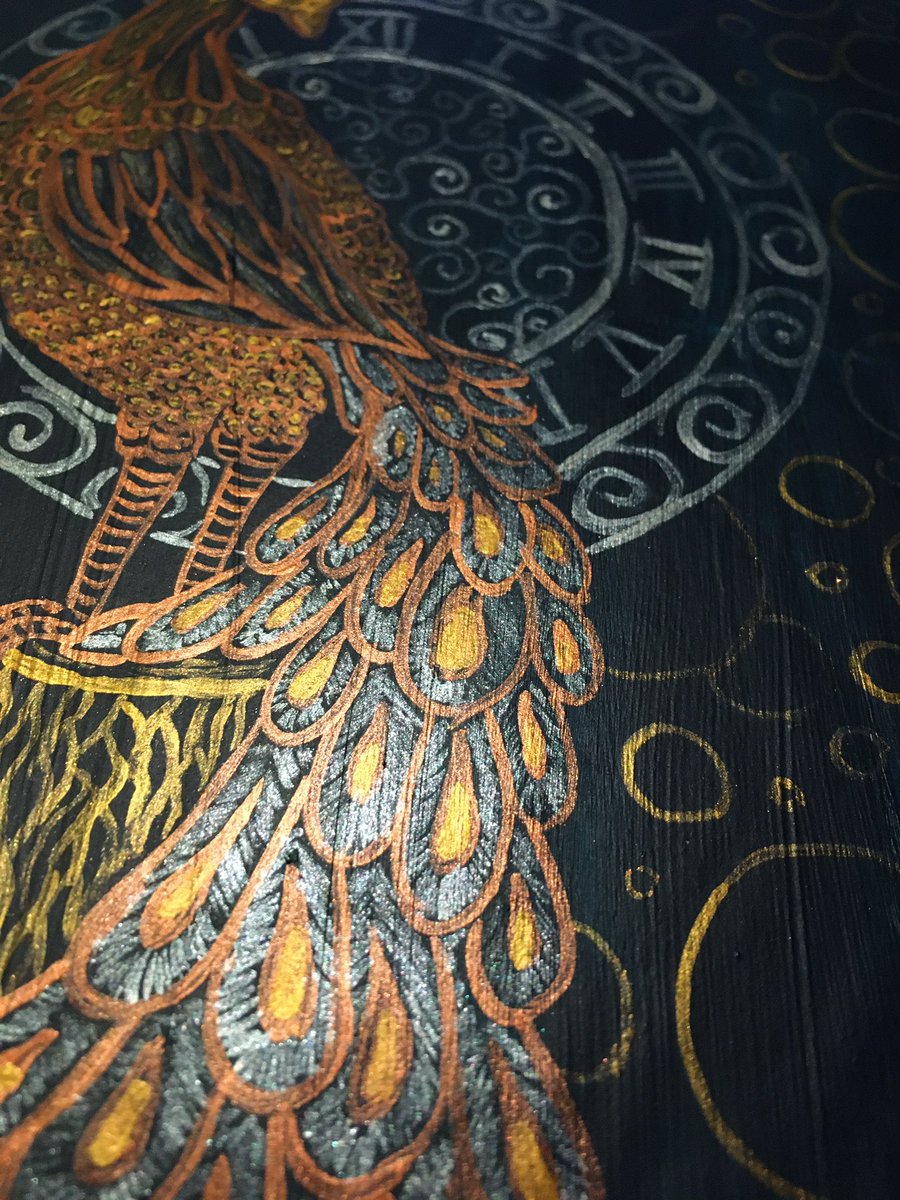 Elbengel8's tweet photo. Fertig 🥰😍🥰#gerstaecker #kupfer #altgold #blei #dalerrowney #phthaloturquoise #love #pfau #fantasy https://t.co/Z1UNUmu73T