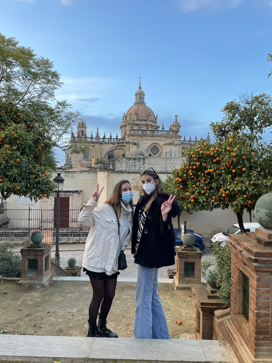 Angelavr98's tweet photo. Jerez y ellas ✨♥️ https://t.co/sTkBx8h41O