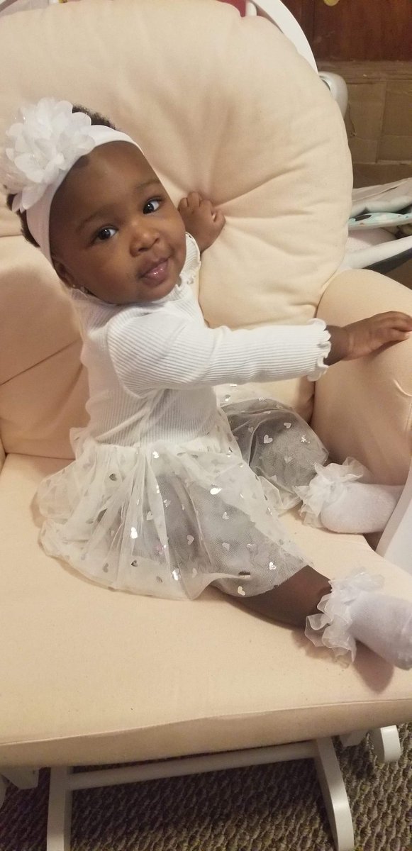 CoachTTonsil's tweet photo. Baby Chunks aka Baby E aka Chunk'E is 1 month away from a year old! That's insane! Happy 11 Months Baby Doll! No words can describe what you have meant to me. 
😍😍😍😘😘😘♥️♥️♥️
#GIRLdad #allPRIDE #allJOY https://t.co/Hdw2ixLE3w