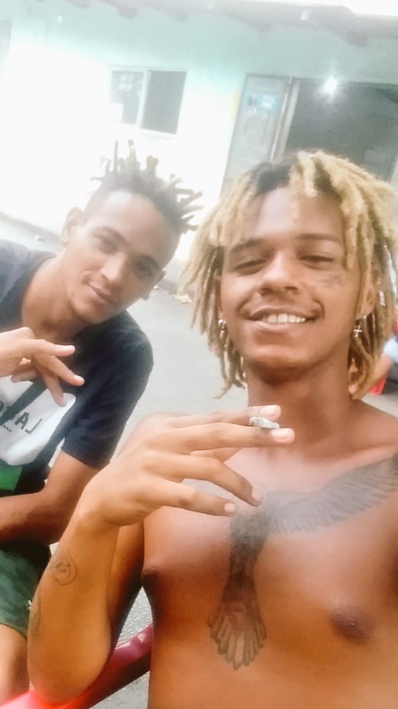 Cloud9mm_'s tweet photo. Dread lokas ! 😎 https://t.co/39aB1ChxYM
