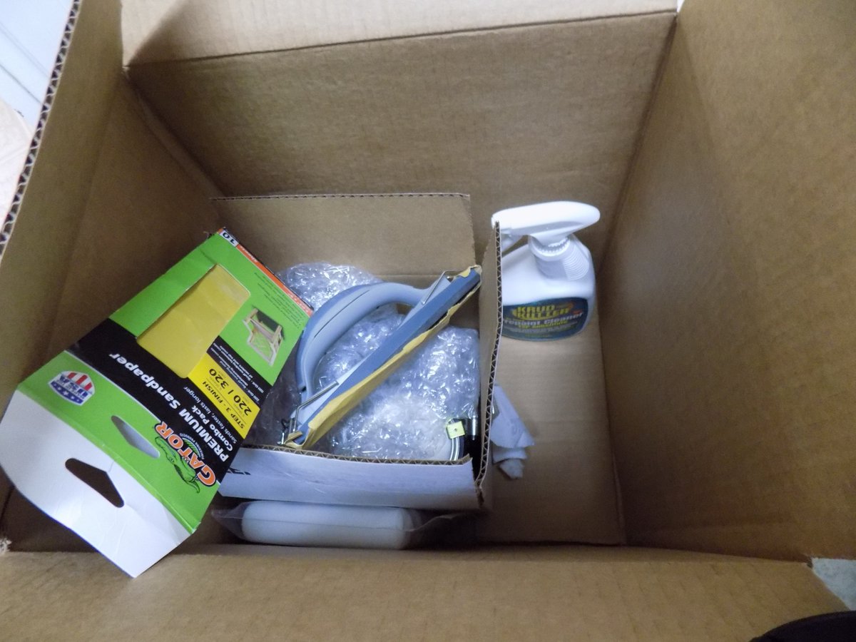 needtoclean's tweet image. Painting my bottom kitchen cabinets. I&apos;ve gathered my supplies and am ready to paint.  #painting #kitchendesign #HomeImprovement #DIY