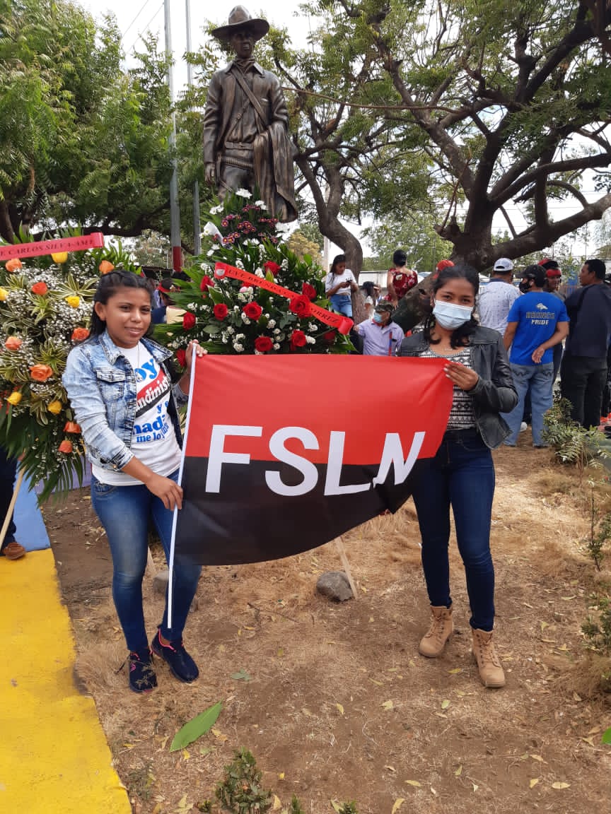 ❤️🖤 Nosotros iremos hacia el sol de la libertad o hacia la muerte ; y si morimos nuestra causa seguirá viviendo .Otros nos seguirán #AquiEstaSandino #SandinoLuzYVictorias <a href="/gene_05l/">Genecis González</a> <a href="/CTipitapa/">ComunicacionTipitapa</a> <a href="/nica_rojaynegra/">La Sandinista (Mayita) 💛</a>