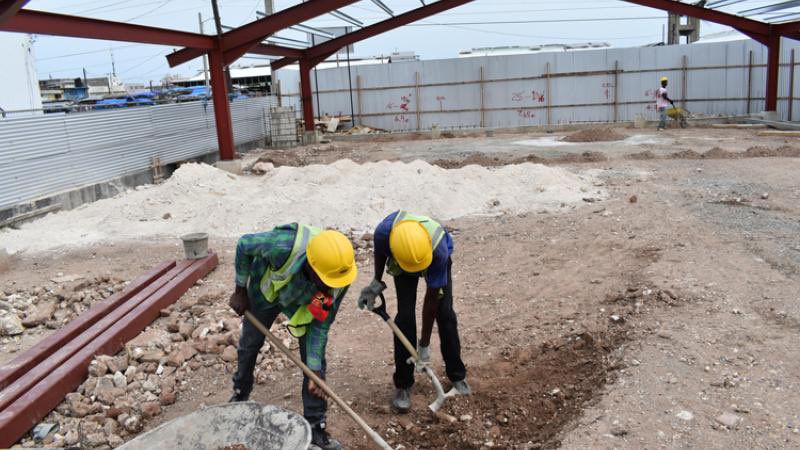 DWilliamsJam's tweet photo. #HowItStarted | #HowItsGoing @ksamcorp update on the works done at the #RedRoseFishMarket https://t.co/MmaV2hHH0N