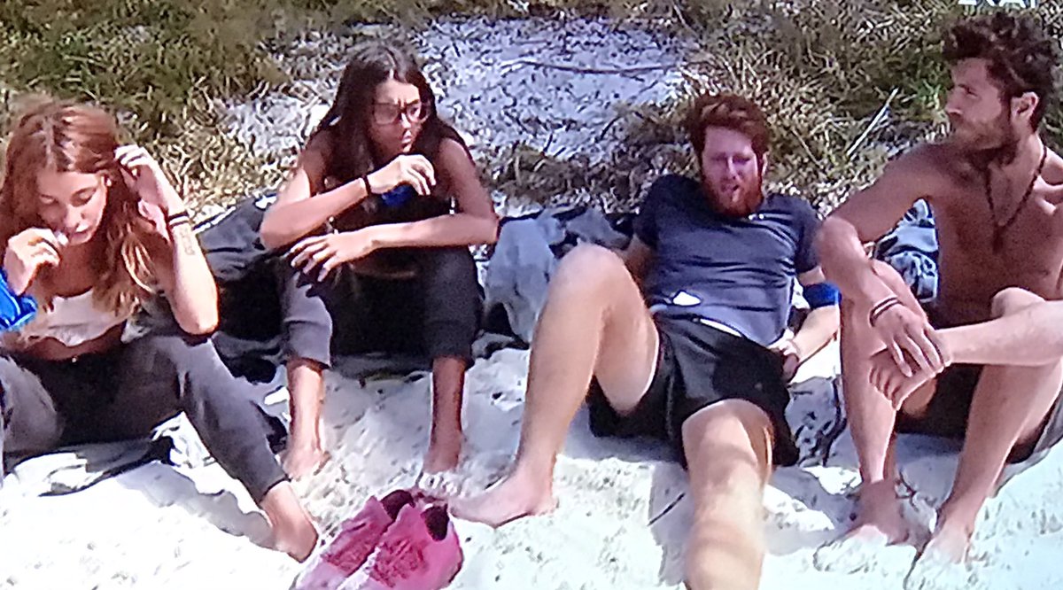 MrPolisk's tweet photo. Η πρώην 
Η ηθικιά
Ο τιποτας 
Ο κανενας 
 #survivorGR https://t.co/0CT5MYIKoB