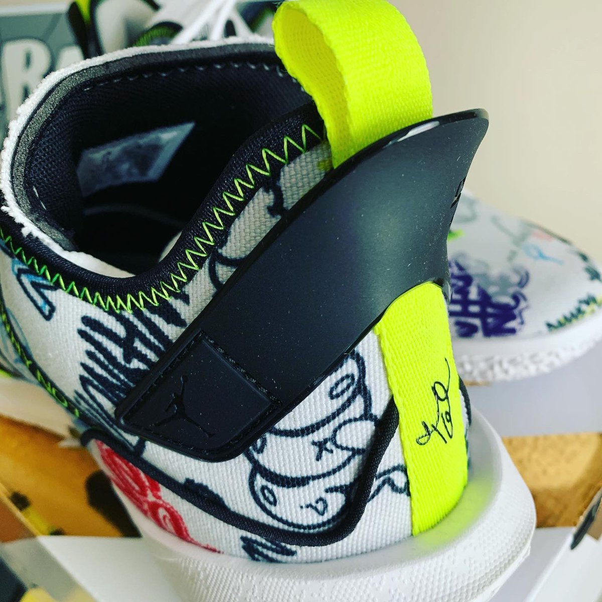 The_Raheel's tweet image. Yoooo these @russwest44 #WhyNot #Zero4 are beasts on the court! 

Much ❤️❤️ @Jumpman23