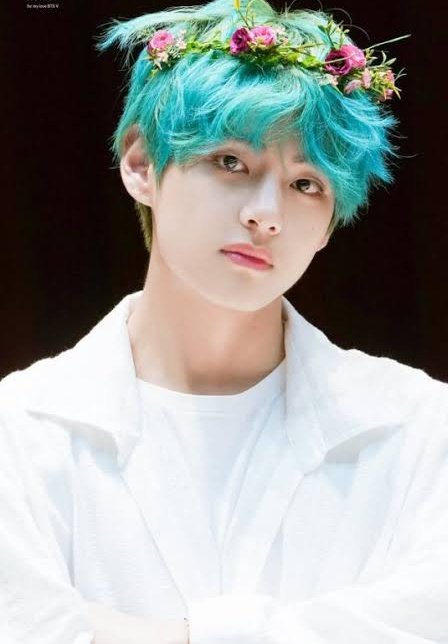 simranmore12's tweet photo. Ugh! don't u hate it when u got mad feeling for someone but they'll never luv u bcz his name is kim taehyung n he is an angel send from heaven itself❤ 
#ipurpleu💜 https://t.co/LcfJqFDyWM