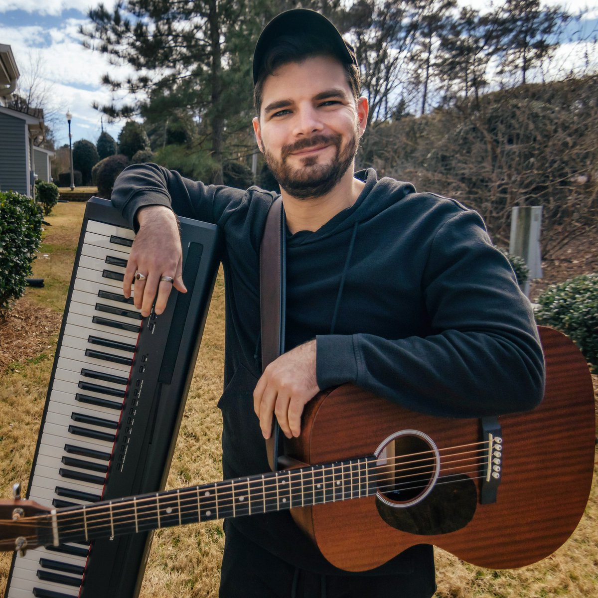I felt like being a goofball and took a picture with my instruments in the backyard because why not!

#mylestravitz #singersongwriter #songwriter #artist #instruments #guitar #piano #backyard #goofball