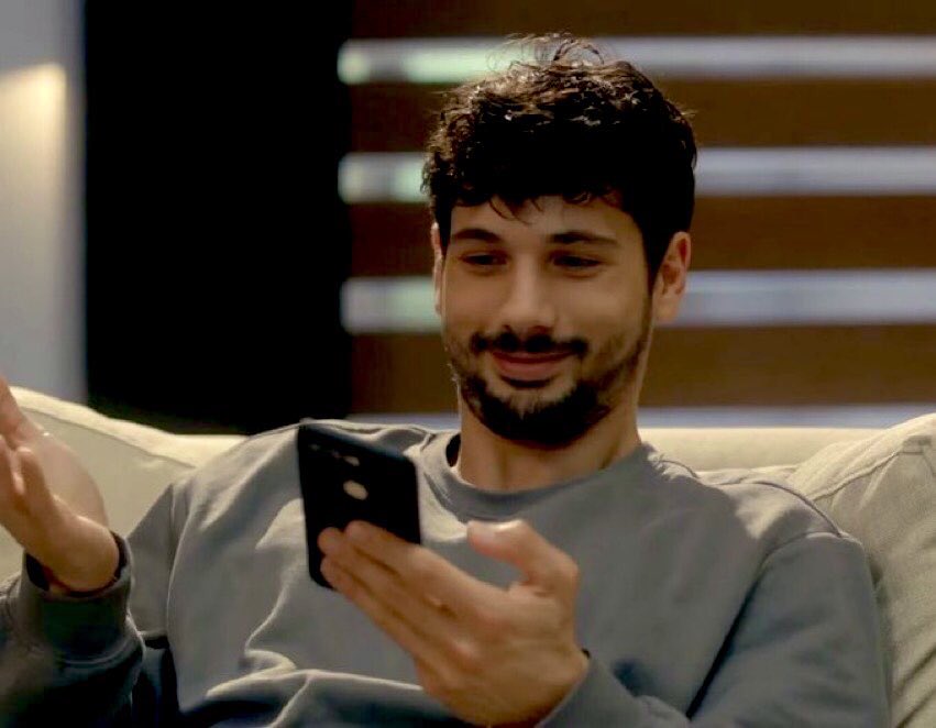 kissthecookff's tweet photo. bir kez daha aynen böyle bakıyorum bu güzelliğe

#yanındayım https://t.co/8ob0eQT7gP
