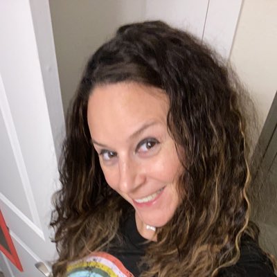 AMANDADAMASIEW3's tweet image. #NewProfilePic