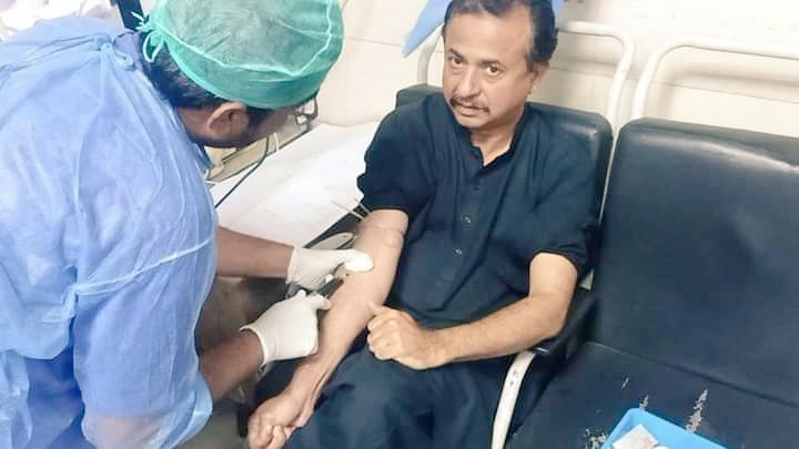 #PTI MPA @HaleemAdil, who said Sindh Govt has not done anything in Sindh. Today, when he fell ill in jail,So to be able to move Hospital an ambulance was also provided by #InamFoundation & In #NICVD which was built by the #SindhGovt, where he will be treated for free of cost.