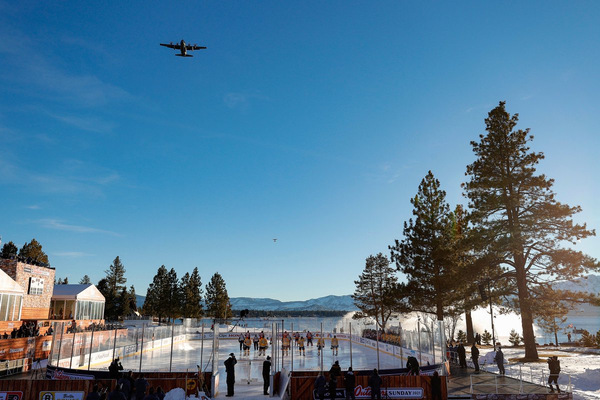 NHLBruins's tweet image. Nature's beauty.

#NHLBruins | #NHLOutdoors