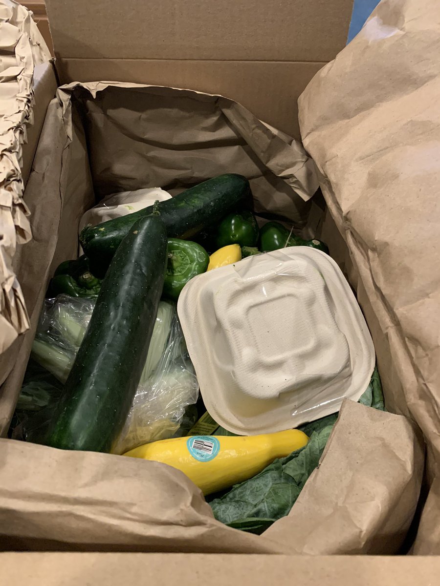 kdk249's tweet image. My new favorite thing ship to door. 28lbs so far and loving my new found passion in cooking healthy. Roasted Butternut Squash and Roasted Radishes.