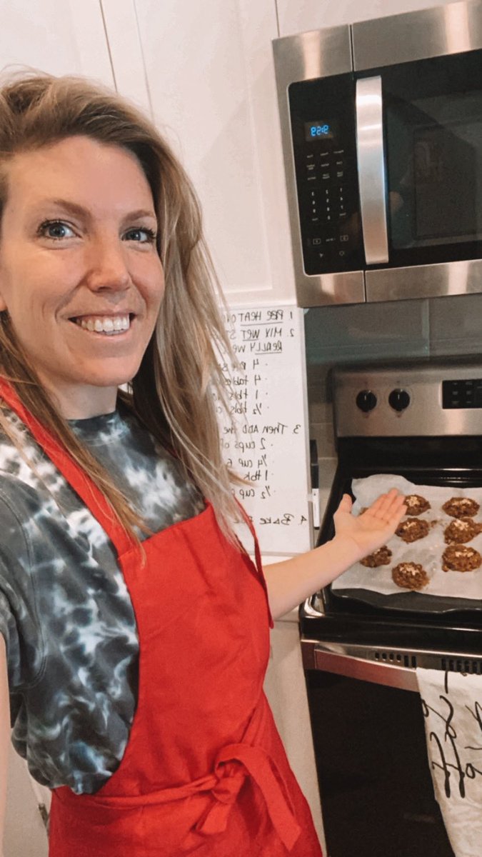 MizPort's tweet photo. Reminiscing about my at home cooking show during the last lock down with my fitness classes. Thank gawd I didn’t burn anything... AND that they turned out to be tasty! 🙌🏼 #pandemicteaching #fit4life #pretendchef https://t.co/LCReiNfKnW