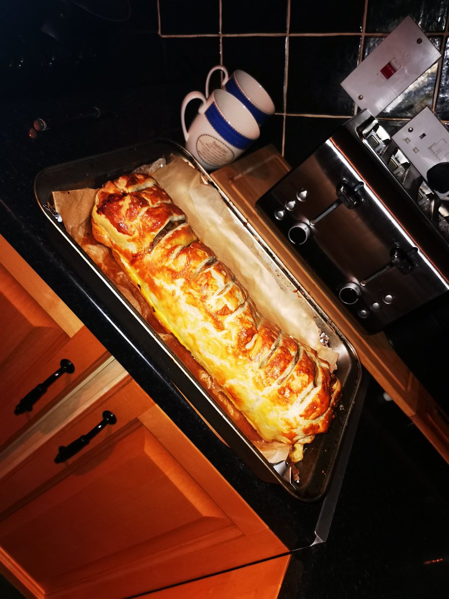 ChristineORei15's tweet photo. @GordonRamsay made your beef Wellington today with the hubby delicious. Think you swear alot you should have been in our kitchen today :) Next week chicken any recommendations... https://t.co/gszbIZWaZl