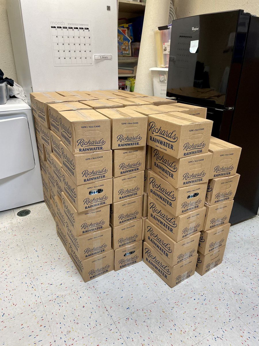 catmchs's tweet photo. Last delivery today - 1 pallet of @RichardsRainH2O for several South Austin child care centers & families! Thanks for sharing @CASATravis #SuccessBy6ATX #PreKPartnerships #LiveUnited https://t.co/W9iooqRZg7