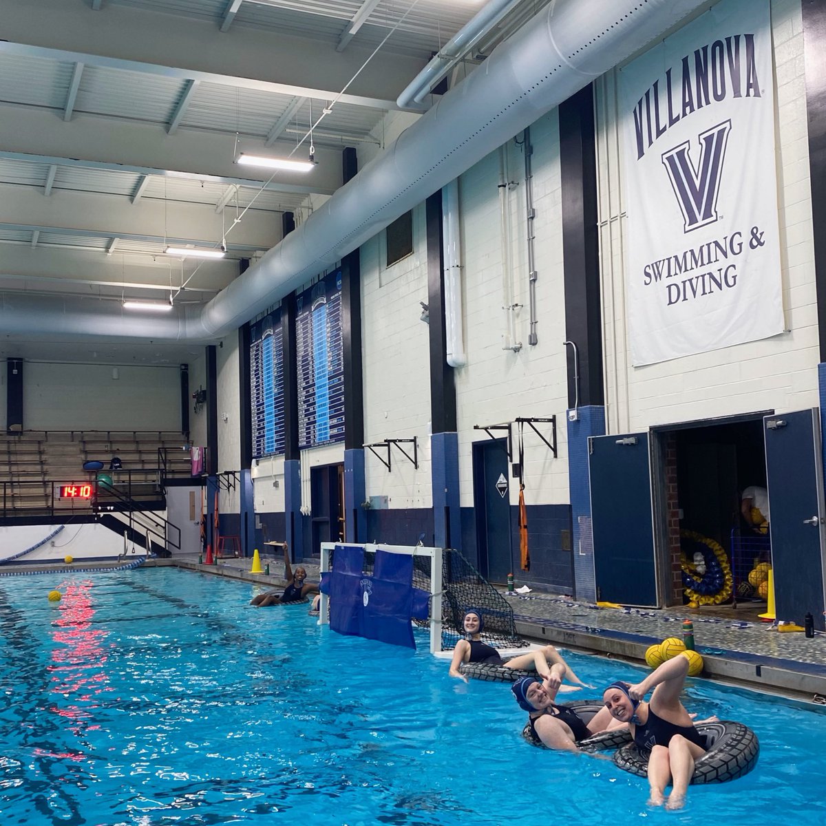 Nova_WaterPolo's tweet photo. Scenes from our super intense inner tube water polo game this past snow day❄️🤽🏼‍♀️ 

#VUWP #GoNova https://t.co/QCkKvvjm2t