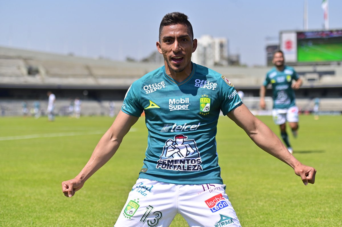 Ángel Mena anota el gol de la victoria en el partido de León contra Pumas https://t.co/ohKqDJR0lk https://t.co/oizfFJWvDG