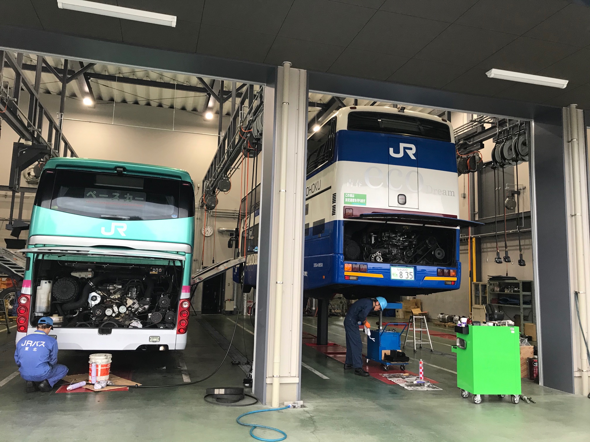 ジェイアールバス東北 公式 2 22本日も Jrバス東北では仙台 新宿 東京線と福島 郡山 新宿線を台数を増やして運行しております また 青森 秋田 盛岡 山形 東京間の夜行便ドリーム号も毎日運行中です 今日もお客さまが安全に目的地まで到着