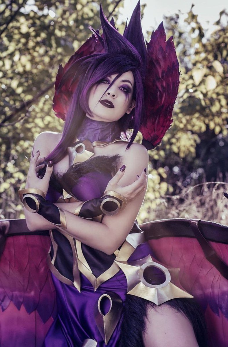 PeytonCosplay's tweet photo. Sharing some Morgana today as she’s part of the original champions✨ She was my first collab with League of Legends LATAM and I had a lot of fun the day of the shoot, so it makes it a very special cosplay for me💕 https://t.co/MutjJa0v13