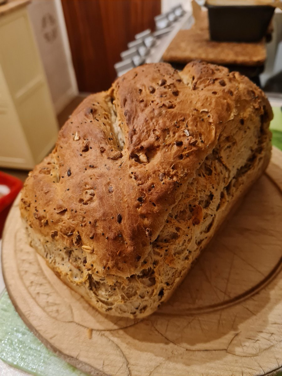 Nothing like a bit of baking to break up studying #baking #bread