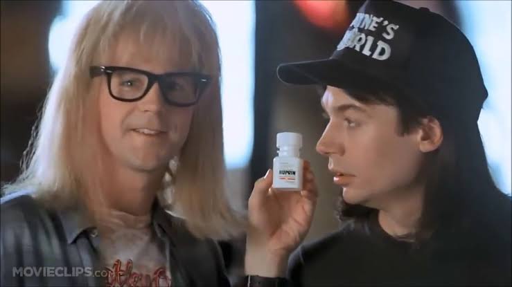 HawkTalkPod's tweet photo. FUTURE BALL!!! Gotta feel for the Rat here. This photo has big Wayne's World energy 😂
Unfamiliar with Future Ball? This ad should explain everything and nothing at all simultaneously. Brace yourself: https://t.co/Dxr437rNBZ
#Always #FutureBall https://t.co/Bck4EpZ3hz