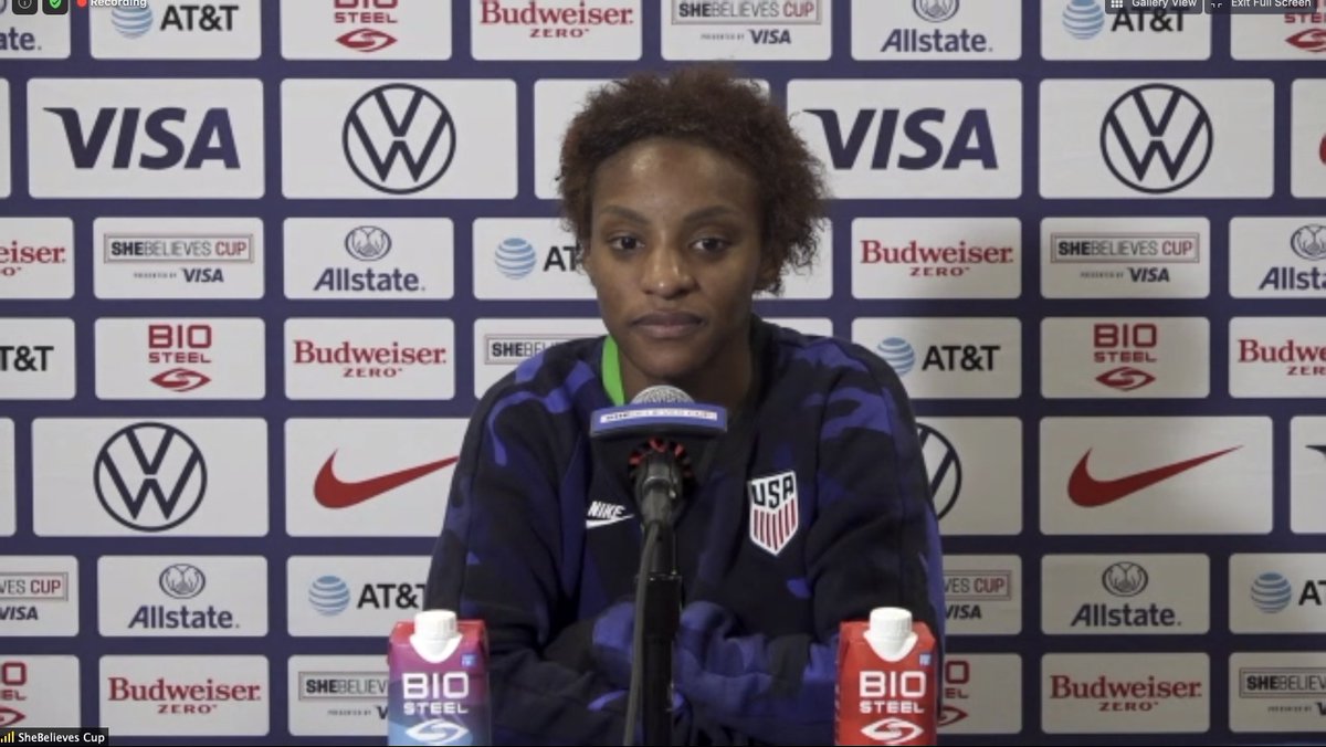 @mercash22's photo on Crystal Dunn