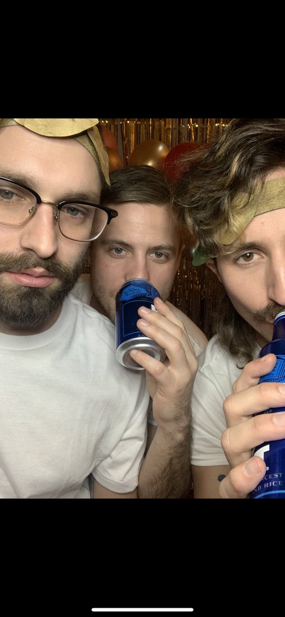 Zack_Sauce's tweet photo. POV from the oven when the boys are waiting for their pizza rolls to be done https://t.co/HqK17jpRm7