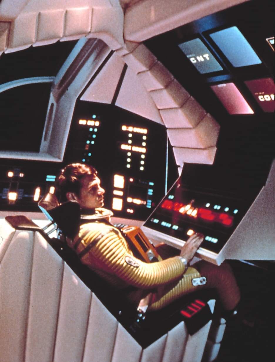 Happy Birthday to Gary Lockwood who turns 84 today!  Pictured here in 2001:  A Space Odyssey (1969). 