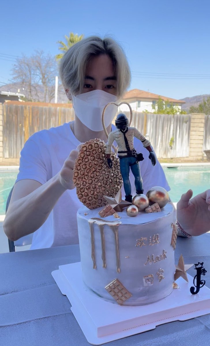 aşkım çok güzelsin de pastanı bana verir misin valla acıktım