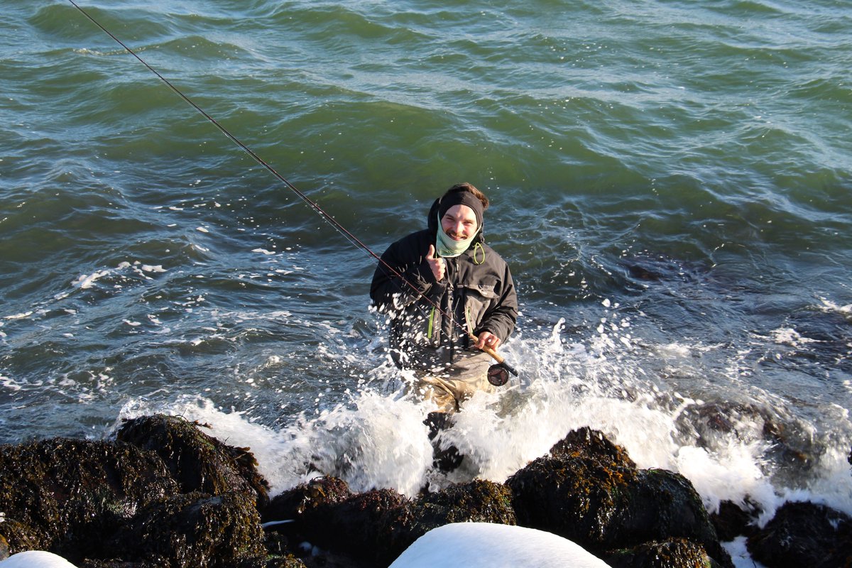 8fans_outdoors's tweet photo. Our brand ambassador staying warm in his waterproof jacket.
.
.
.
#8fans #8fansjacket #waterproof #warm #ocean #seafishing #flyfishing #outdoors
: @m_o_r_t_e_n_s_e_n https://t.co/CEfd8GtJTK