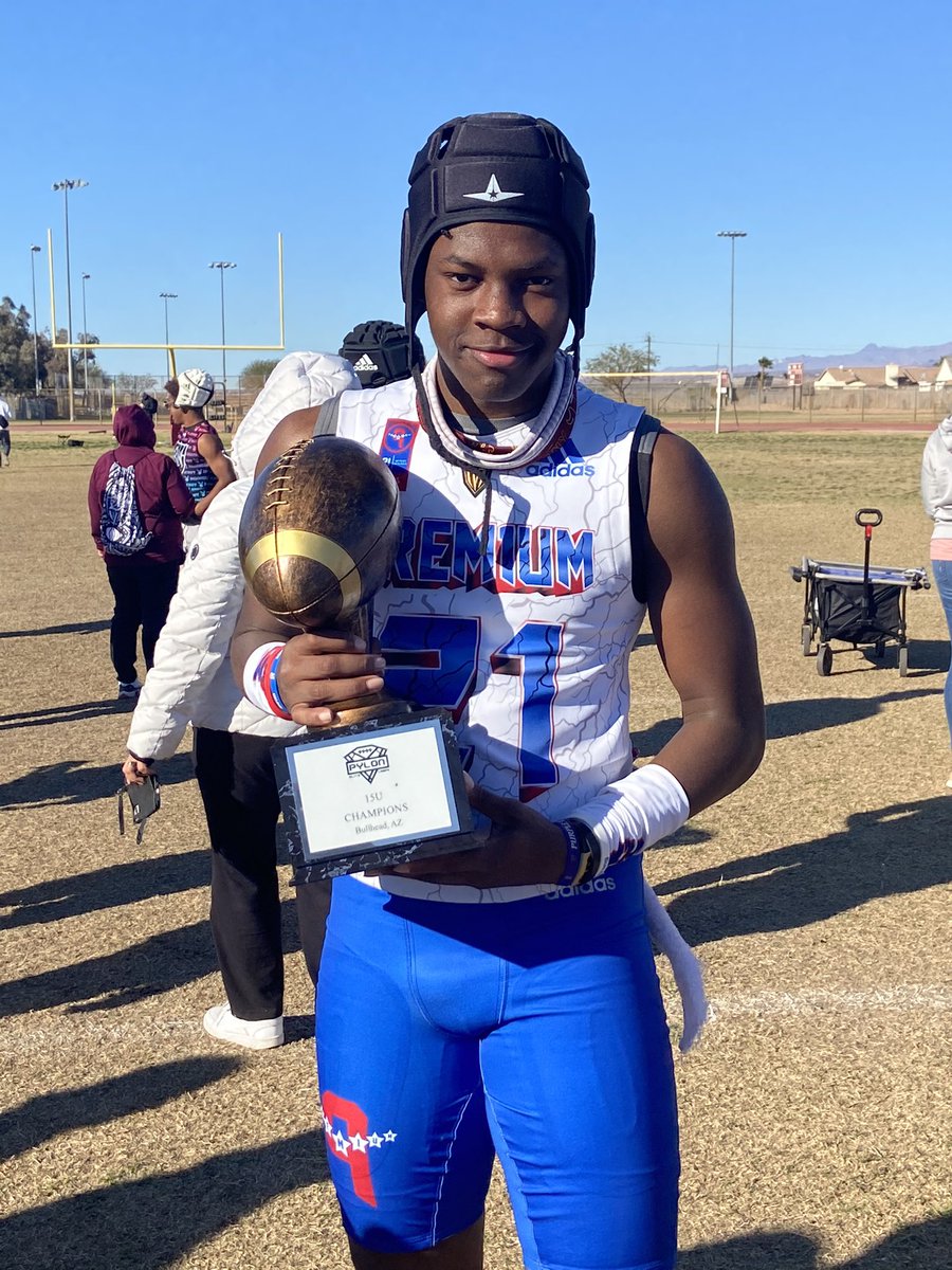 JaylenSumlin's tweet photo. @premiumsportsla #teamgas⛽️ @Pylon7on7 Champs🏆Gas ⬆️ https://t.co/jrPnPBptIy